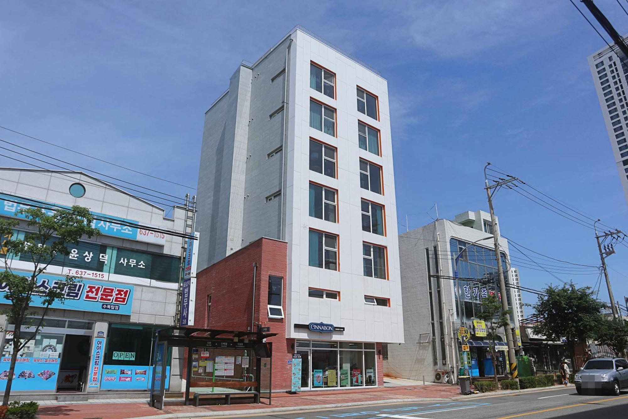 Sokcho Station Hostel Экстерьер фото